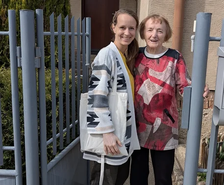 „Nevěřila jsem, že to bude fungovat.“ Jak moje babička vyměnila sáčky za pomocníka, díky kterému nevyhazuje skoro nic.