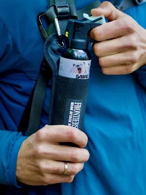 Sprej na medvědy SABRE + puzdro 3v1